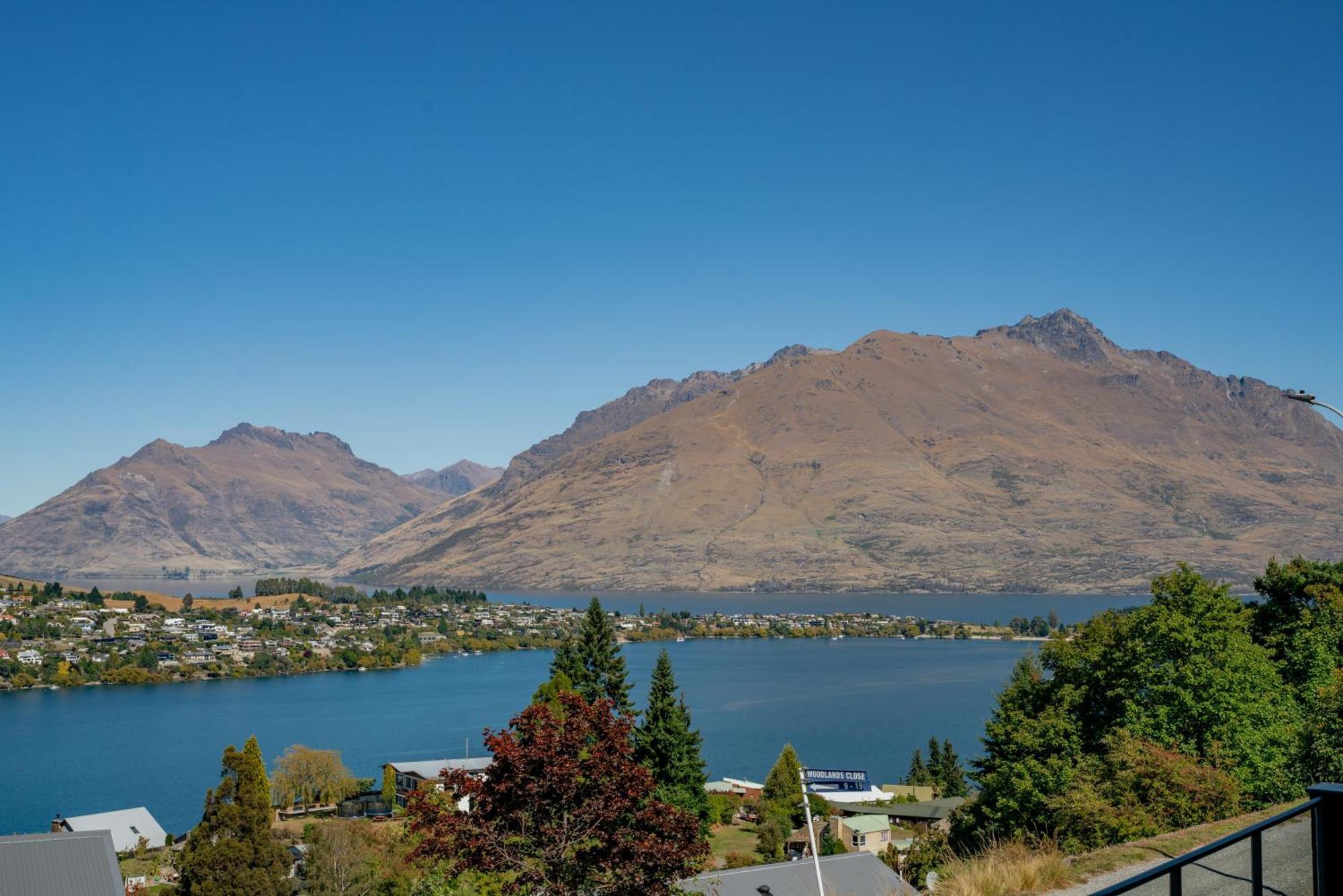 Goldfield Holiday Home Queenstown Bagian luar foto